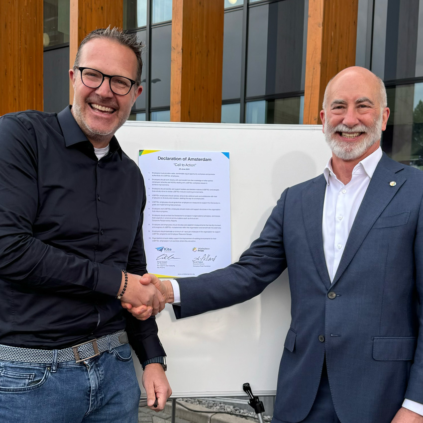 WPDOA-KiteF-News-Article-LG-768×475-2 Chris Crowell – VP, Operations – Site Head EU Manufacturing Kite Pharma with David Pollard Executive Director Workplace Pride.